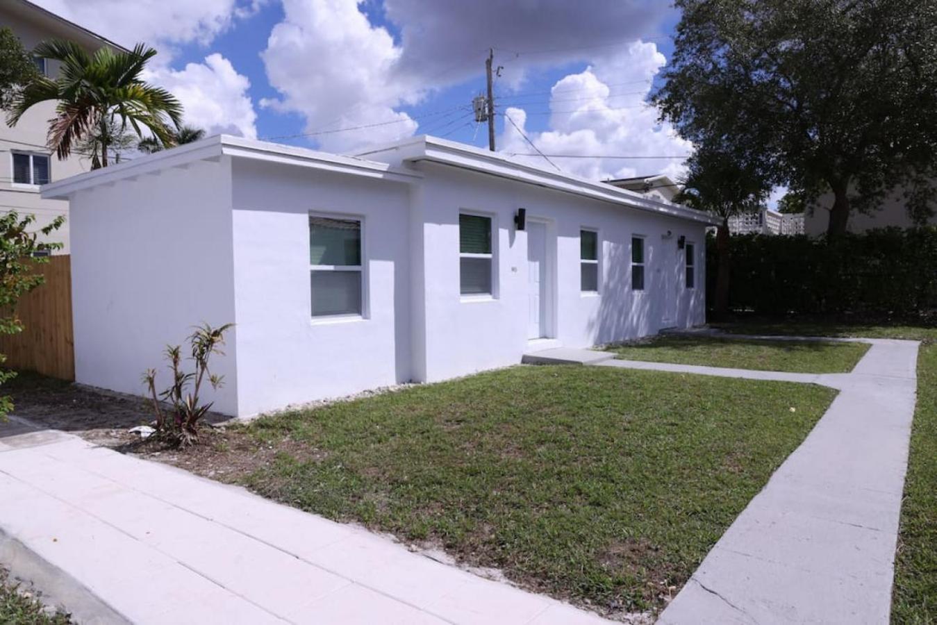 Douglas Rd Apartments Miami Exterior photo